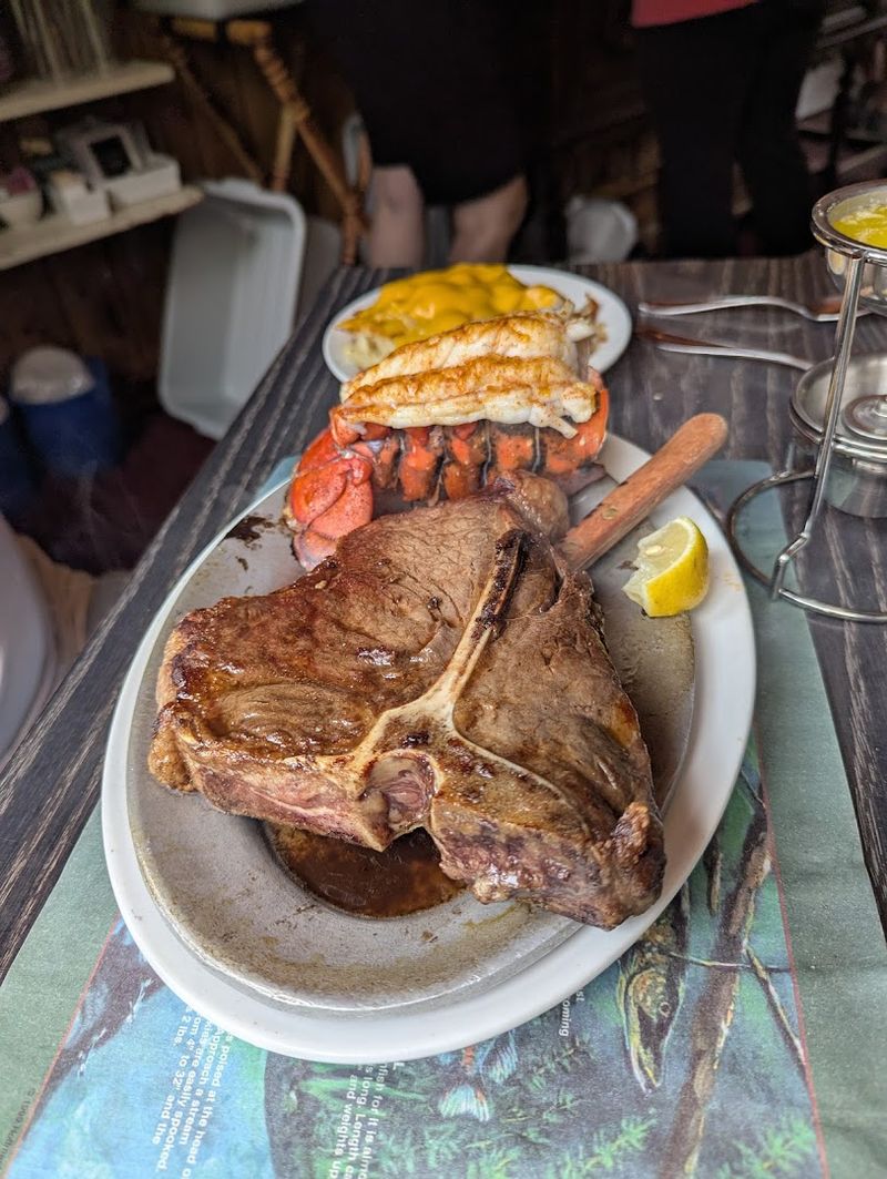 McGregor's Blink Bonnie Supper Club (St. Germain)