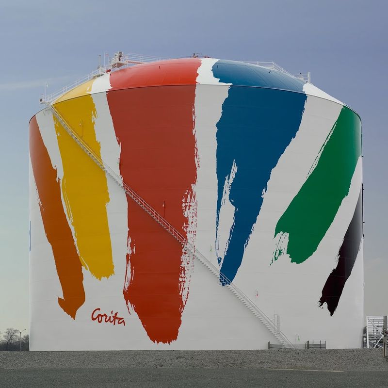 The Rainbow Minh Swash Tank, Boston