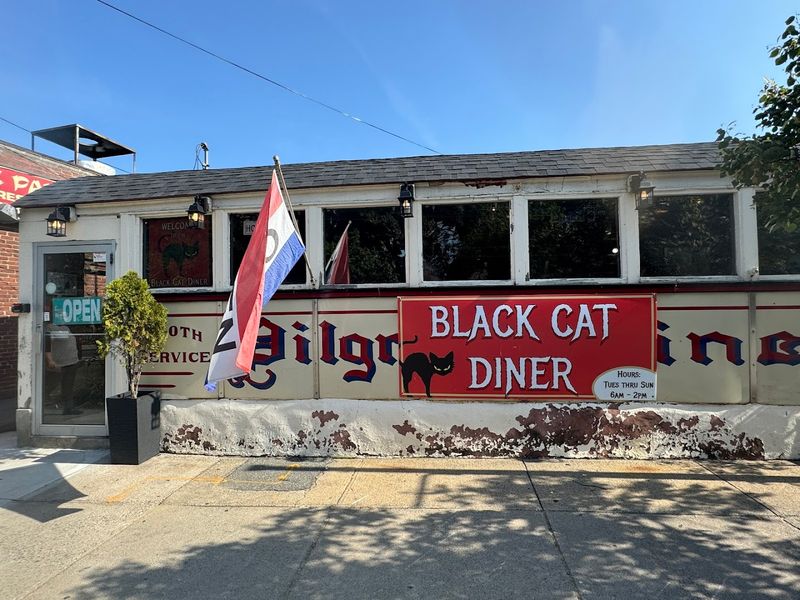 Black Cat Diner, Salem