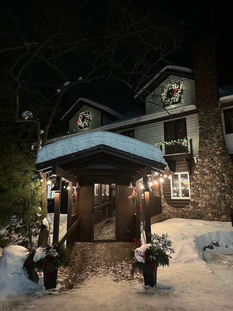 Norwood Pines Supper Club (Minocqua)