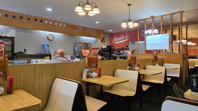 Charlie's Cafe