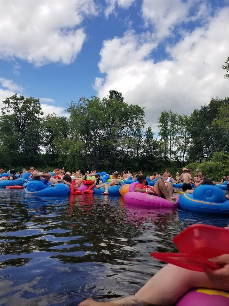 Social Experience That Works For Groups And Families