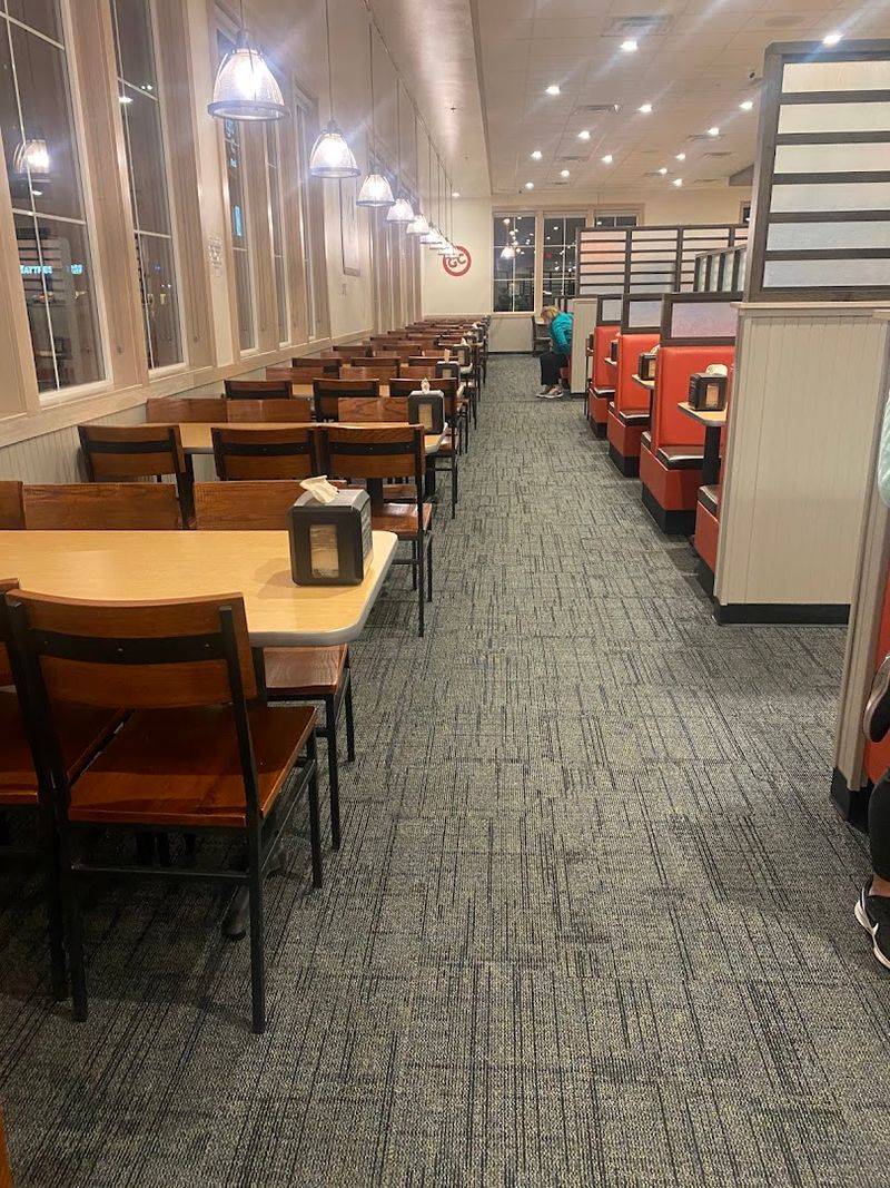 Golden Corral Buffet And Grill