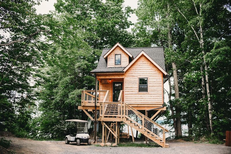 FLX Retreats Seneca Lake Treehouses