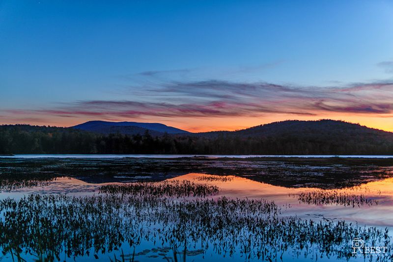 Sunsets Over The Lake That Will Stop You Mid-Sentence