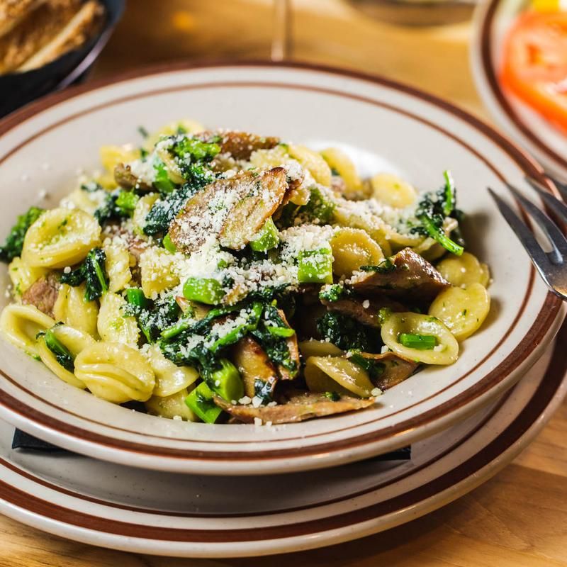 Orecchiette With Broccoli Rabe And Sausage: The Pasta That Earns A Standing Ovation