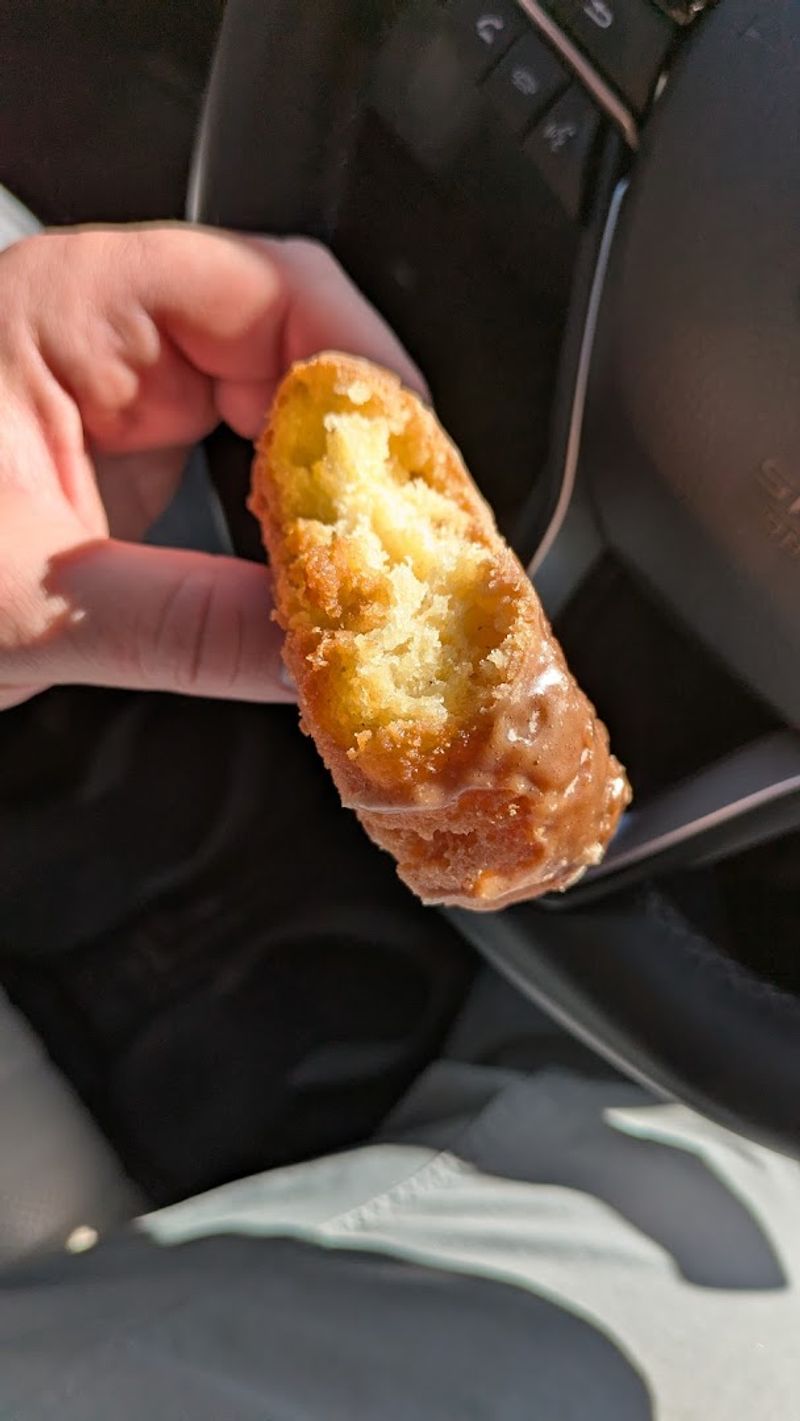 The Glazed Classic That Keeps People Coming Back