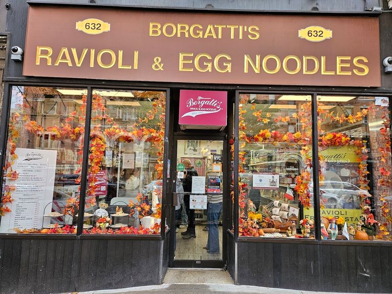 The Arthur Avenue Neighborhood That Makes Every Visit An Experience