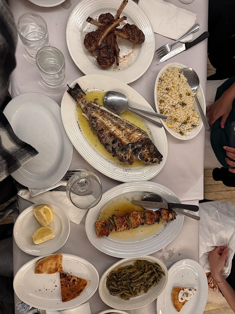 Lamb Chops And Grilled Meats That Earn Standing Ovations