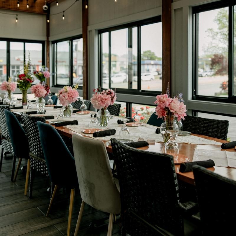 A Comfortable Setting That Works For Casual Meals And Gatherings