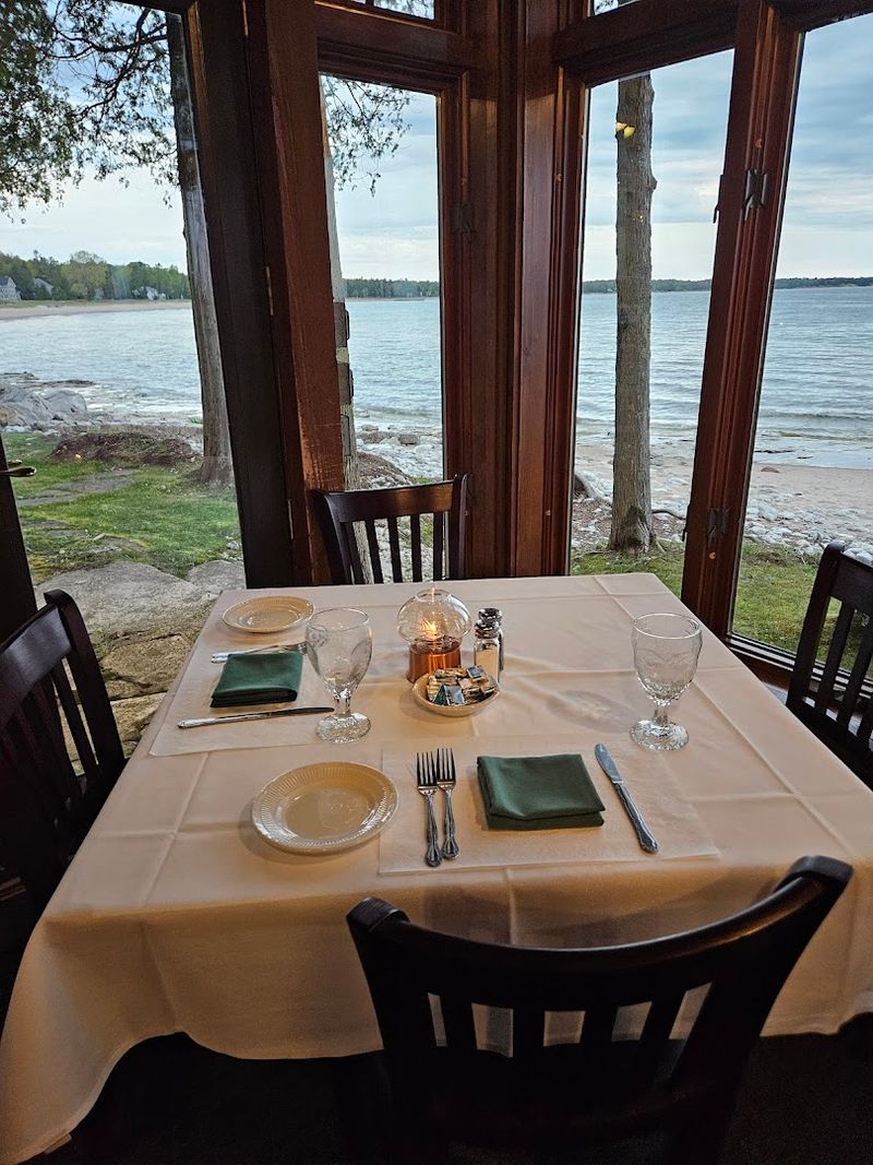 Scenic Lakeside Dining With Water Views