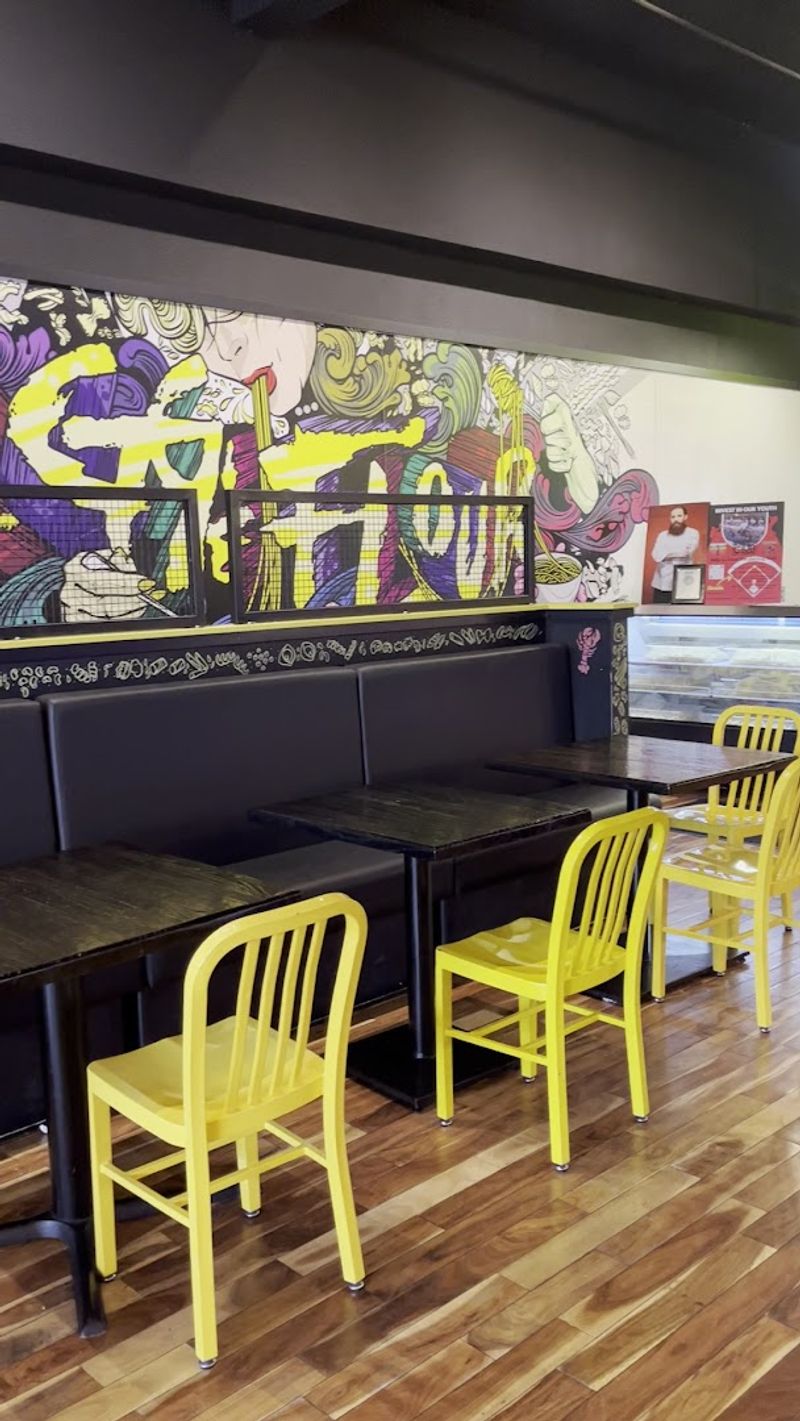 A Tiny Dining Room With Big Flavours