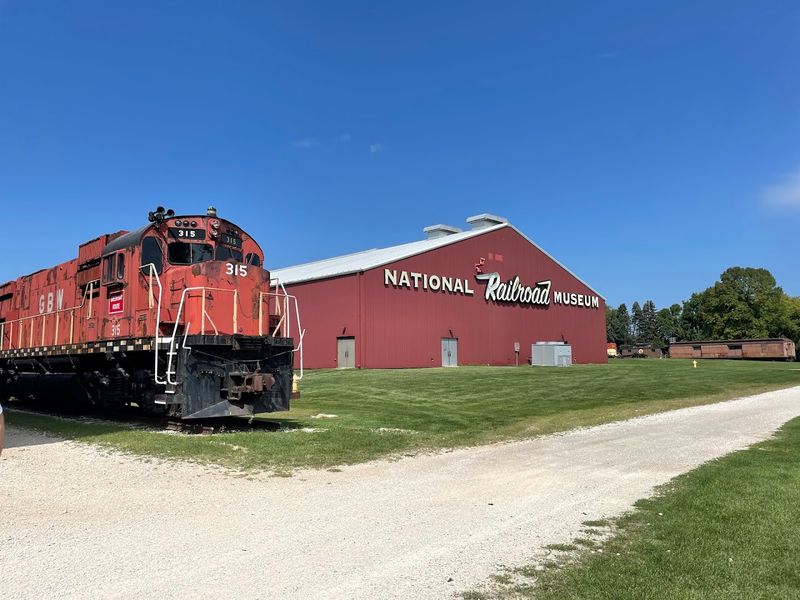 Seasonal Train Rides That Add A Hands-On Element To Your Visit