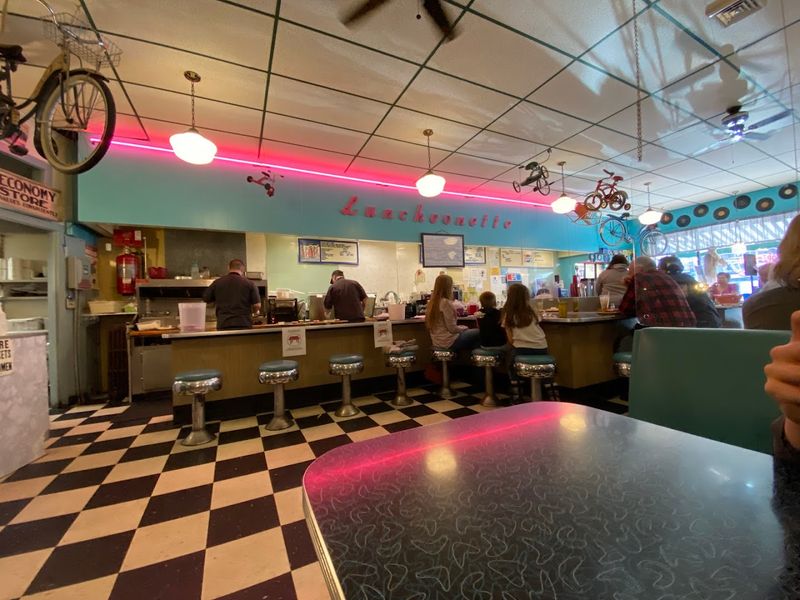 The Counter Seating Experience Every Diner Lover Dreams About