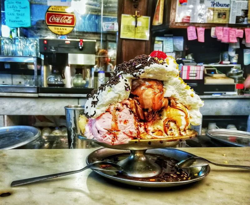 The Legendary Sundaes That Earned This Shop Its Reputation