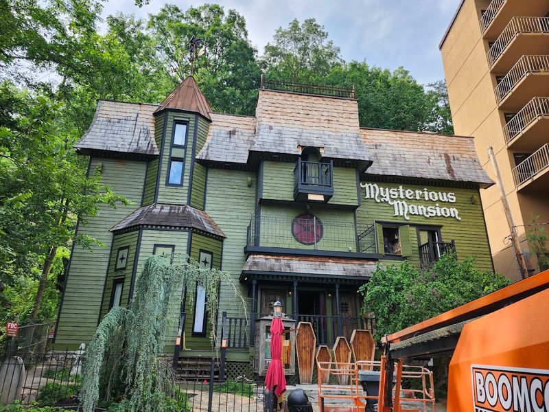 Kid-Friendly Scares With A No-Scare Option Available