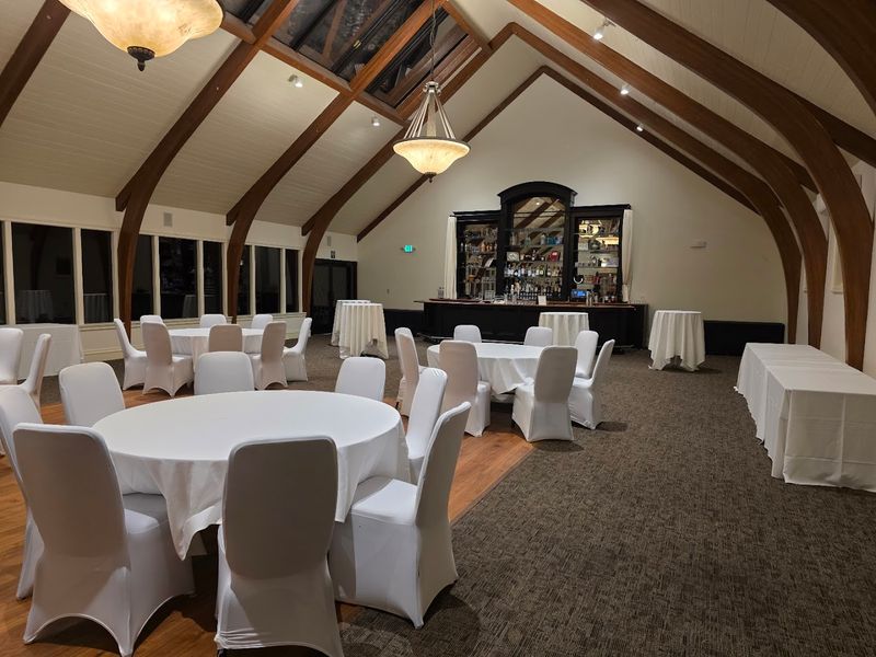 What Sets A Supper Club Apart From The Usual Dinner Spot