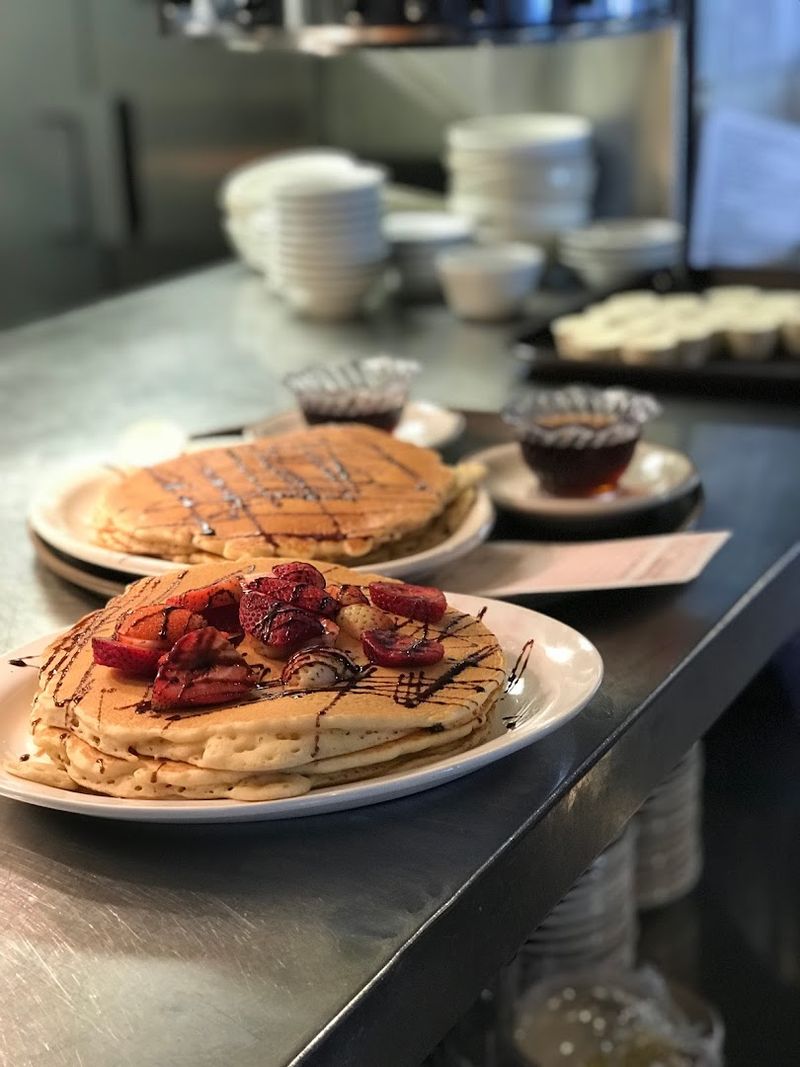 Sweet Breakfast Plates Are Just As Popular
