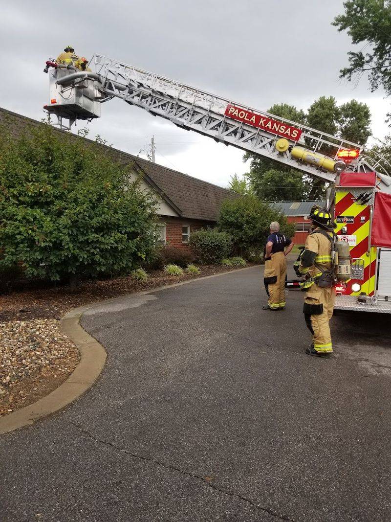 Ways Neighbors Support One Another In Daily Life