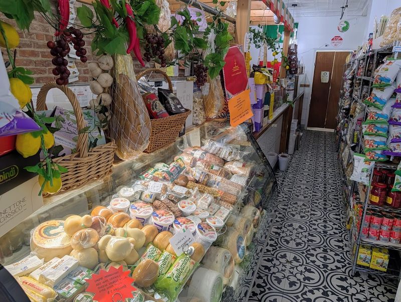 Fresh Mozzarella Made To Order Is The Real Deal