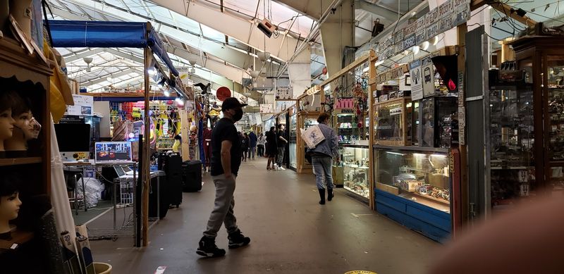 The Old-School Atmosphere