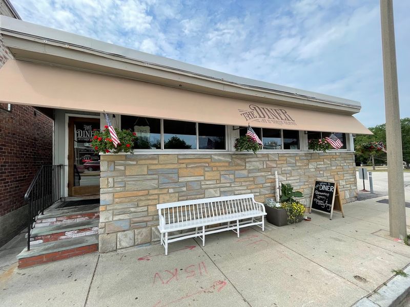 The Diner At 11 North Beacon, Watertown