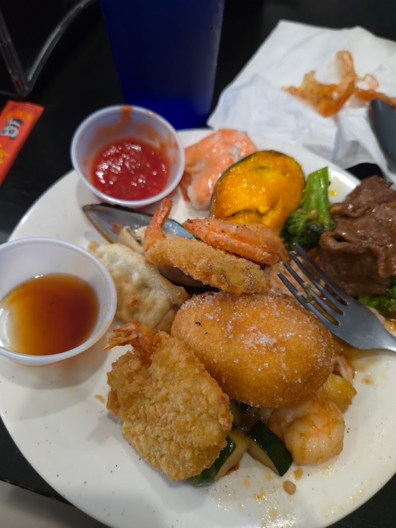 Golden Apple Buffet Restaurant