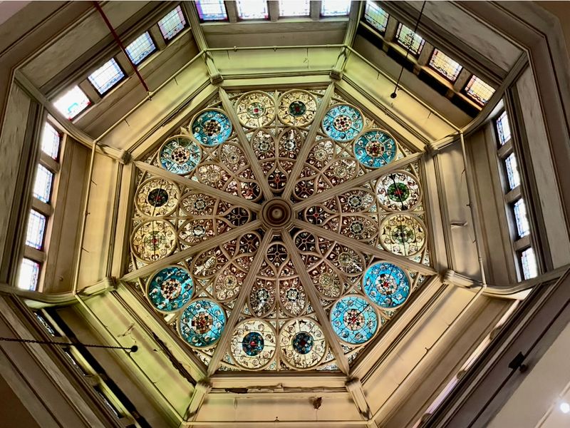 The Eight-Sided Stained-Glass Dome That Steals Every Gaze
