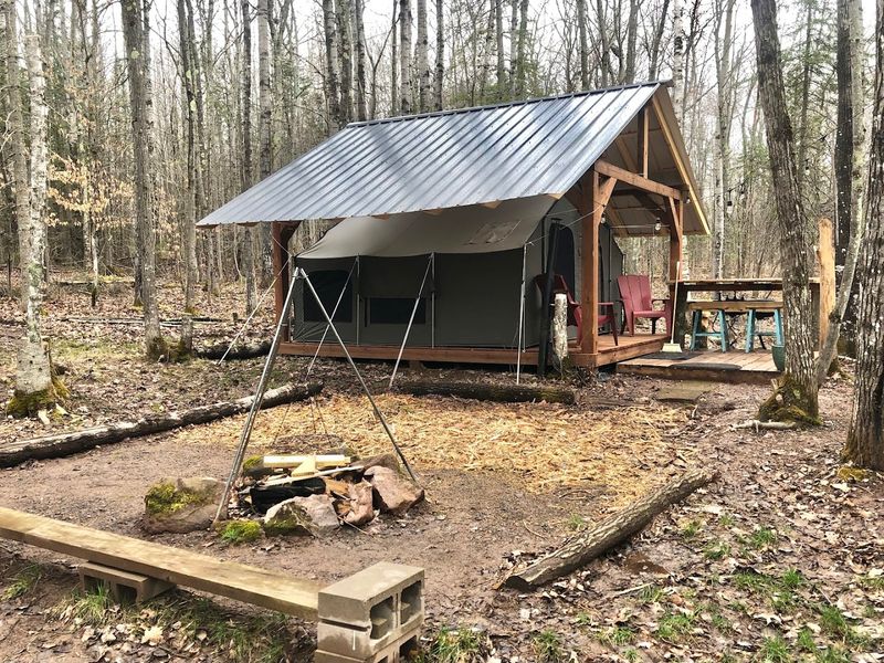 Sailor Springs Glamping (Bayfield)