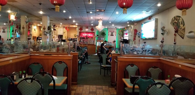 New Grand Buffet & The Mighty Crab