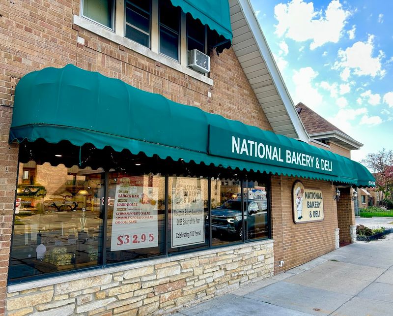 National Bakery & Deli (Milwaukee)
