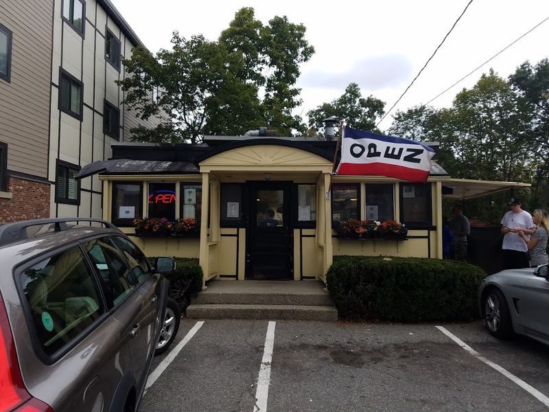 Casey's Diner, Natick