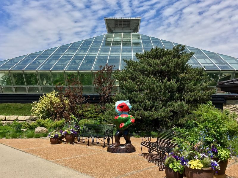 Tropical Conservatory That Brings Warm-Climate Plants To Wisconsin