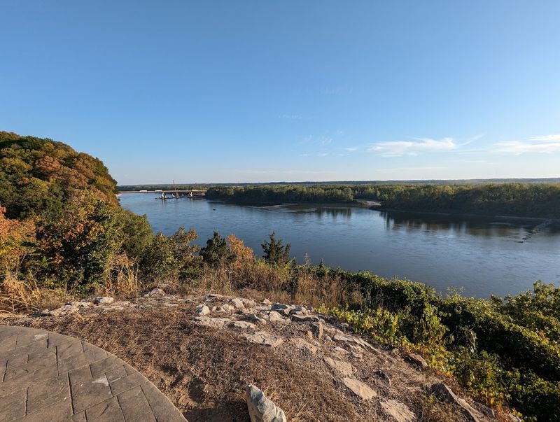 Outdoor Dining Experiences With Nature Surroundings