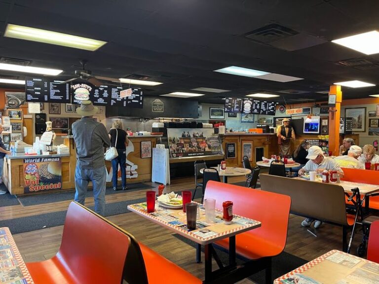 Meat Lovers In Tennessee Need To Make A Pilgrimage To This Iconic ...