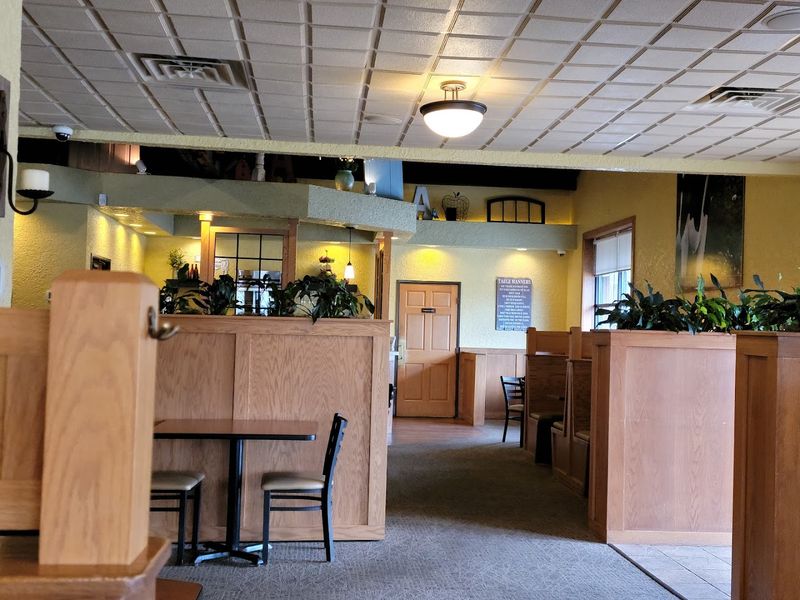 Low-Key Setting That Keeps Things Simple