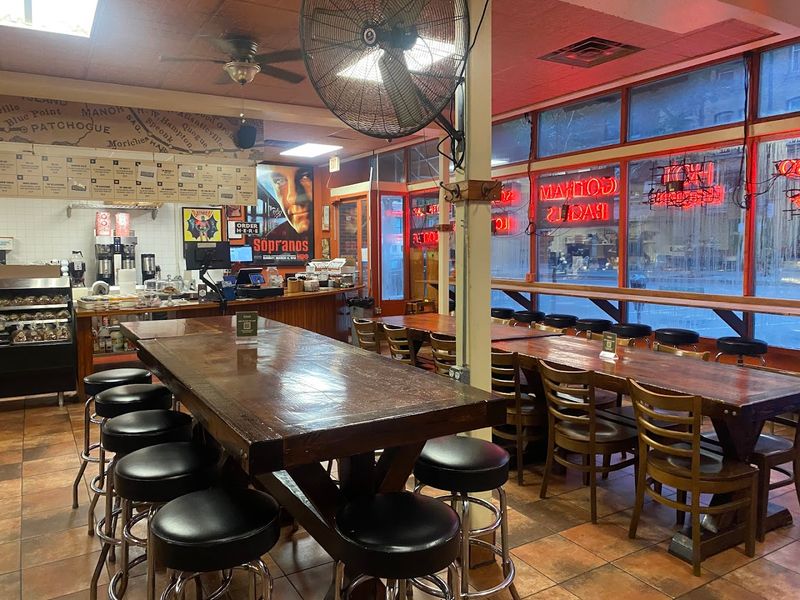 Casual Space That Draws A Steady Crowd