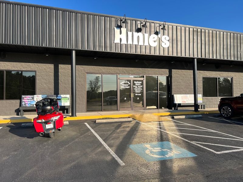 Practical Tips For Visiting Hinie's BBQ