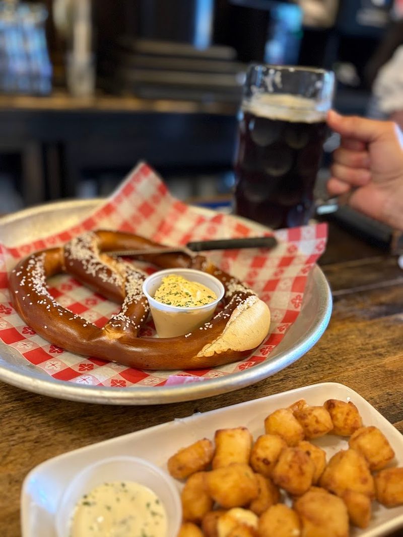 Hofbräuhaus Milwaukee (New Berlin)