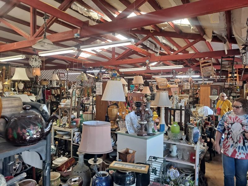 49 South Antiques & Flea Market Florence Mississippi
