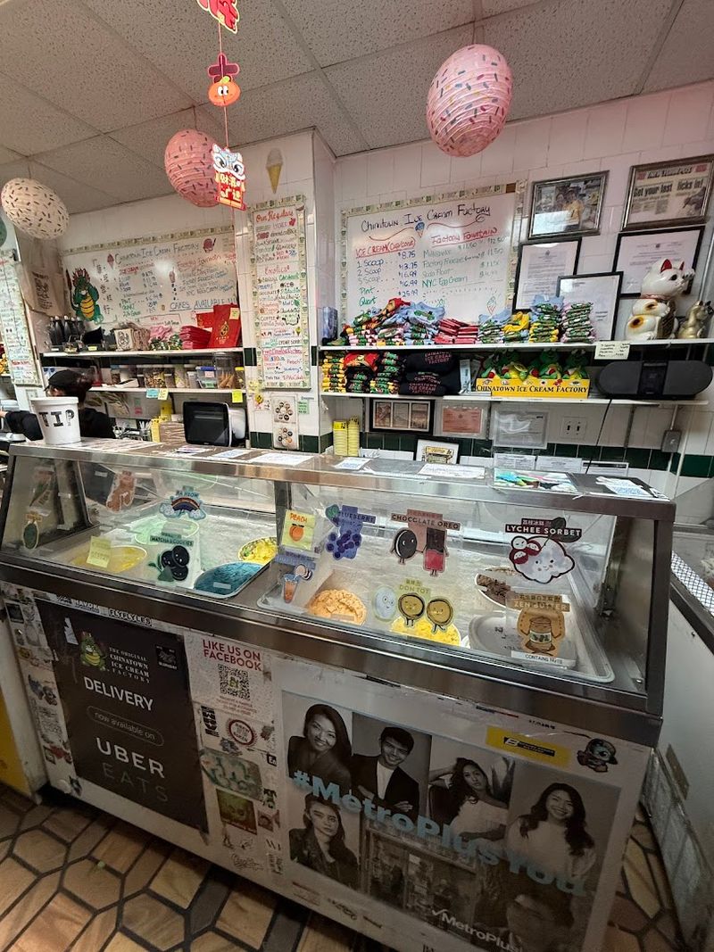 The Original Chinatown Ice Cream Factory — Manhattan