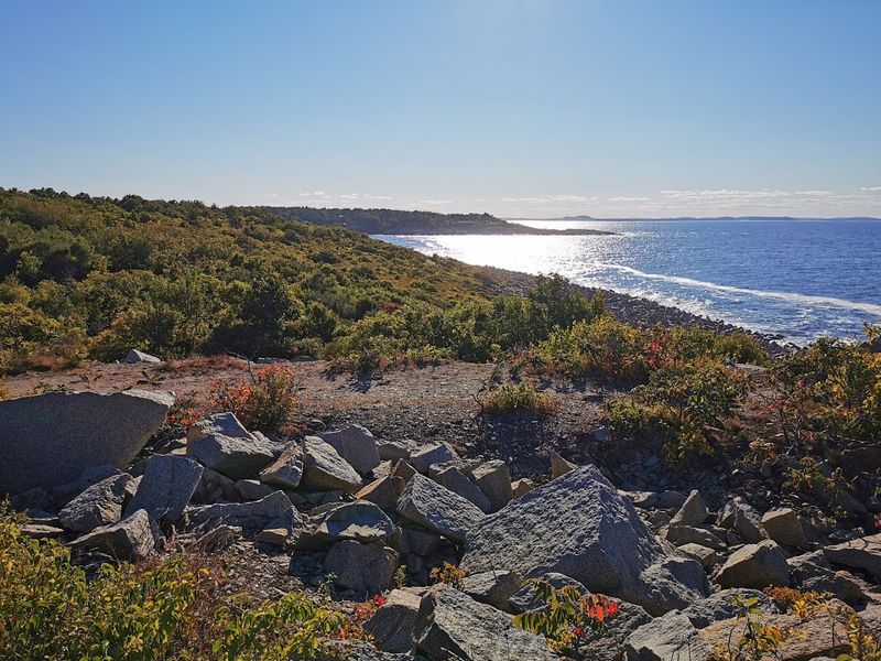 Halibut Point Trail, Rockport
