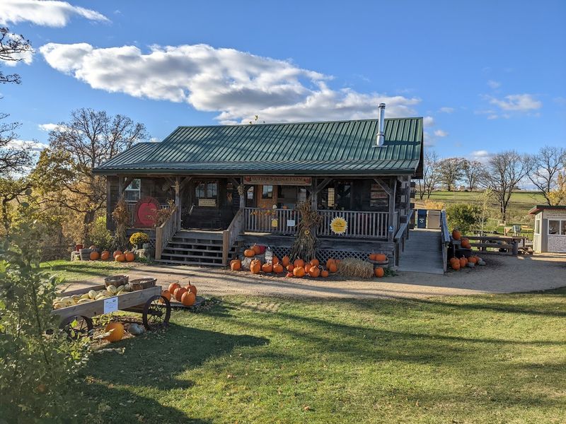 Sutter's Ridge Farm (Mount Horeb, WI)