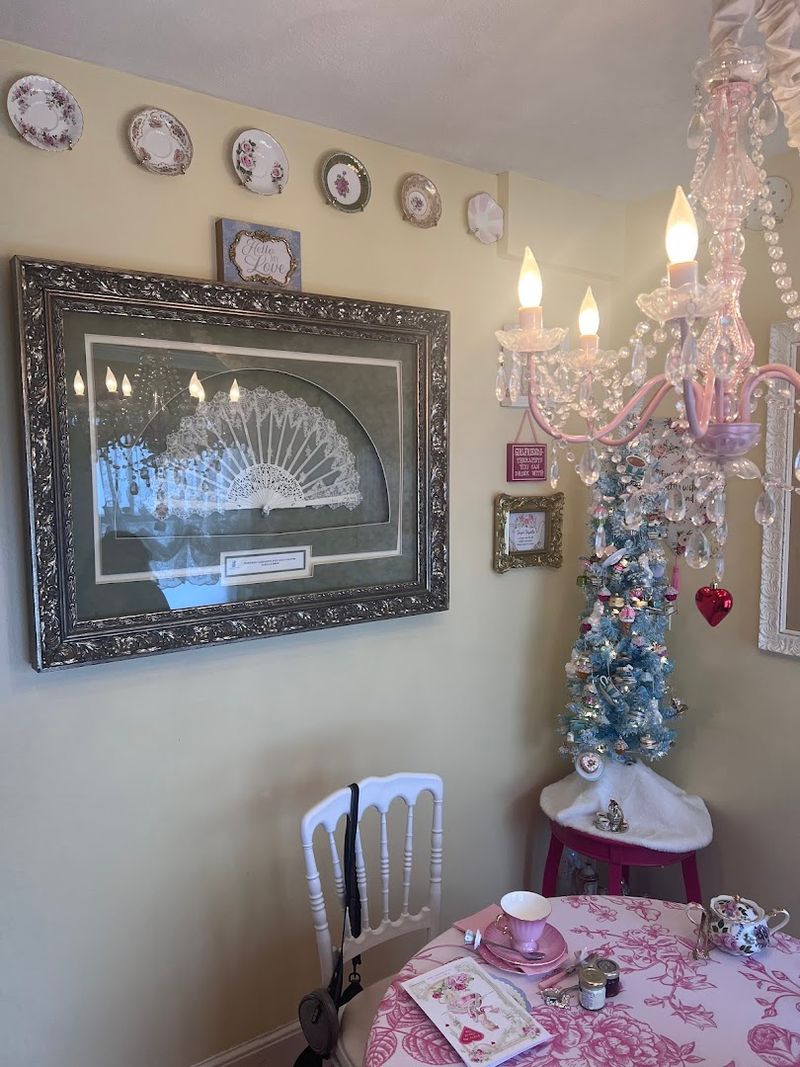 Seasonal Decorations That Give Every Visit A New Identity