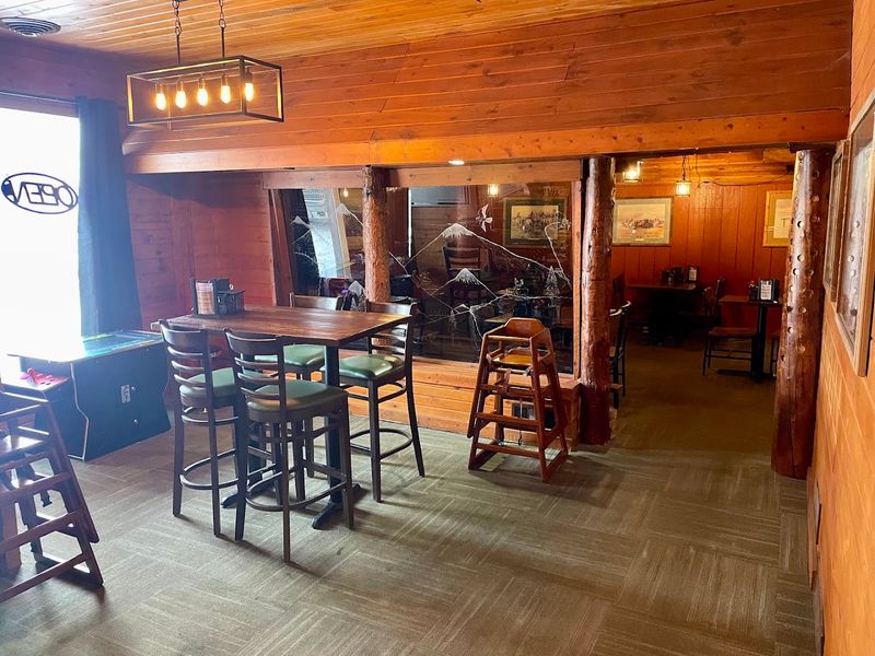 Atmosphere That Complements Prime Rib