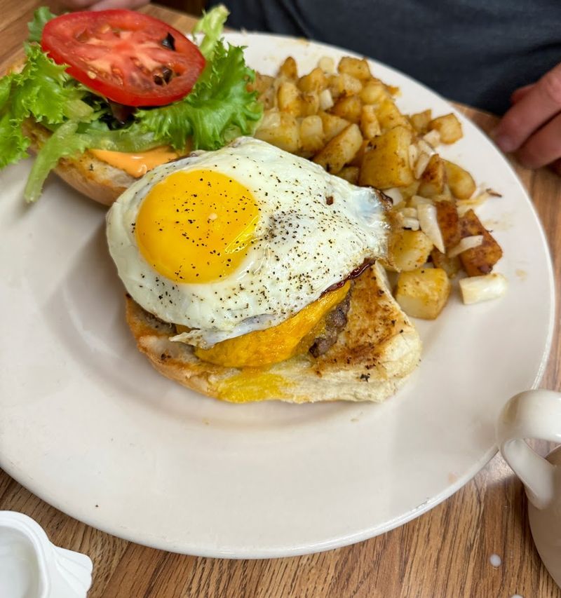 The MacMother Sandwich That Keeps Loyal Fans Coming Back