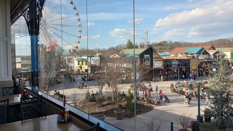 Paula Deen's Family Kitchen