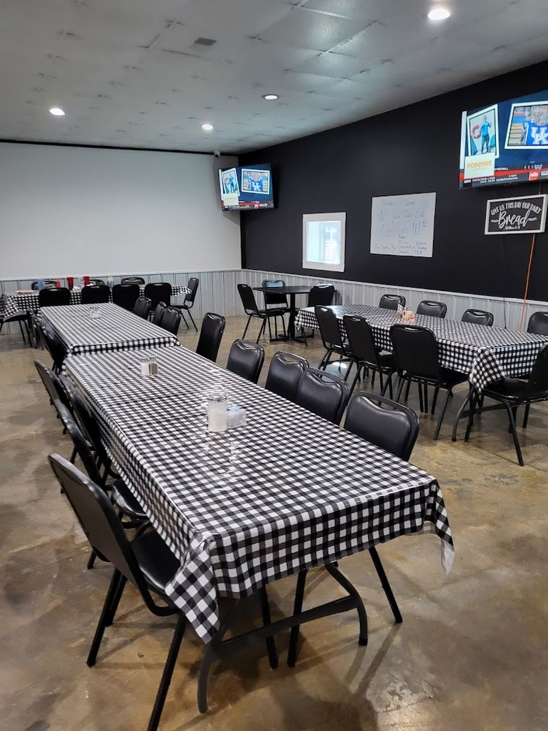 Group Dining And Community Connections