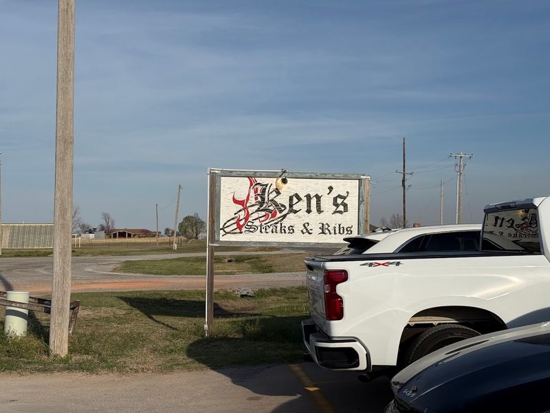 Ken's Steak and Ribs 