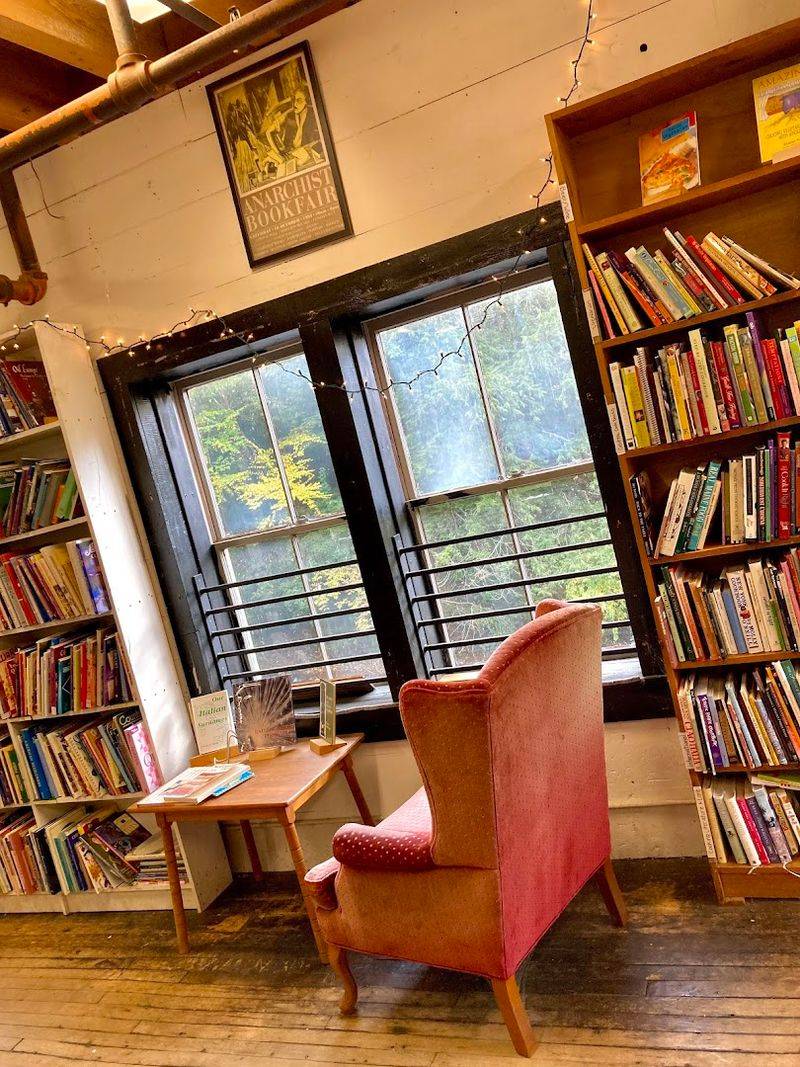 Montague Bookmill, Montague